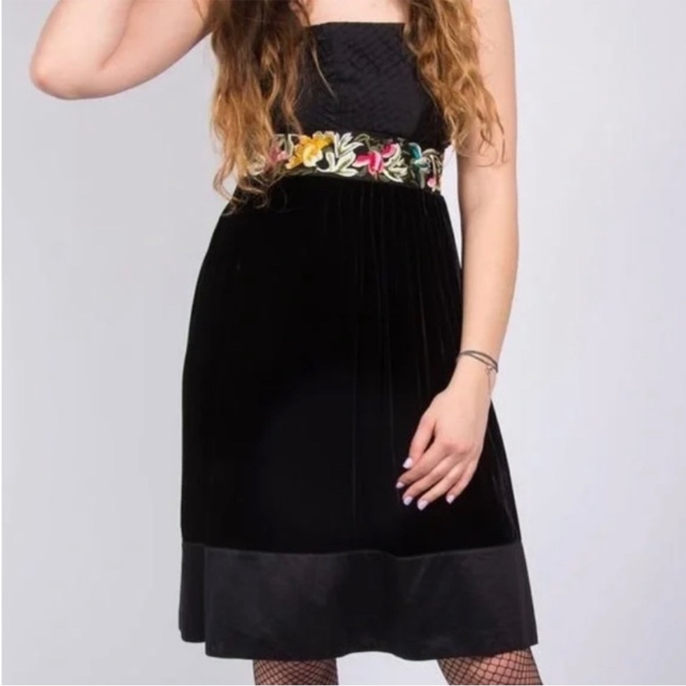 Floreat enchanted floral embroidered black strapless dress for Anthro